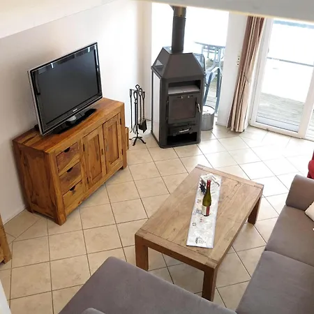 Kapitänsdeck 476 * Rechlin